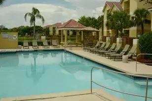 7630 Westwood Dr, Tamarac, FL 33321 - Photo 8