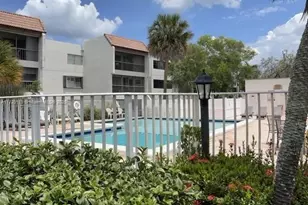 301 Racquet Club Rd, Weston, FL 33326 - Photo 2