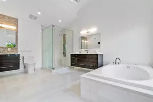 201 Atlantic Ave, Sunny Isles Beach, FL 33160 - Photo 34