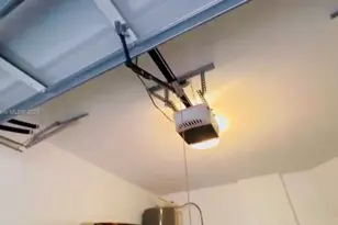 1007 NE 208th St, Miami, FL 33179 - Photo 64