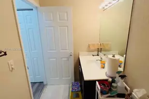 1007 NE 208th St, Miami, FL 33179 - Photo 52