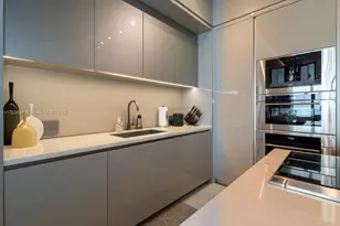 18975 Collins Ave, Sunny Isles Beach, FL 33160 - Photo 20