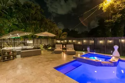 9555 NW 2nd Ave, Miami Shores, FL 33150 - Photo 32