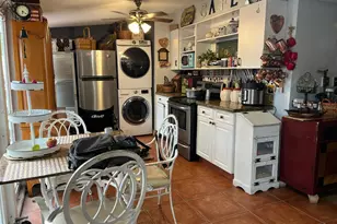 6760 W 6th Ct, Hialeah, FL 33012 - Photo 32