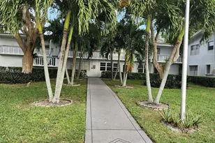 564 Durham T, Deerfield Beach, FL 33442 - Photo 1