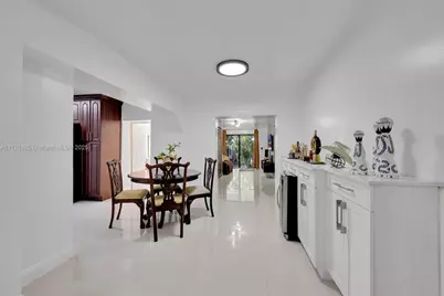 462 E 39th St, Hialeah, FL 33013 - Photo 32