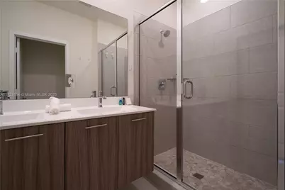 4552 NW 83rd Path, Doral, FL 33166 - Photo 12
