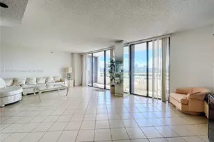 20225 NE 34th Ct, Aventura, FL 33180 - Photo 32