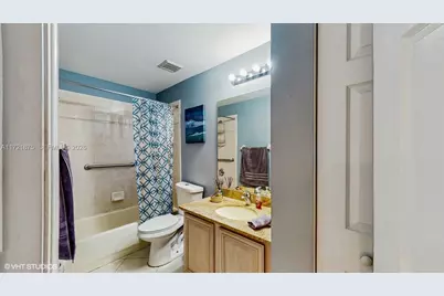 5323 NW 109th Ct, Doral, FL 33178 - Photo 14