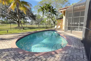 2531 Eagle Run Dr, Weston, FL 33327 - Photo 34