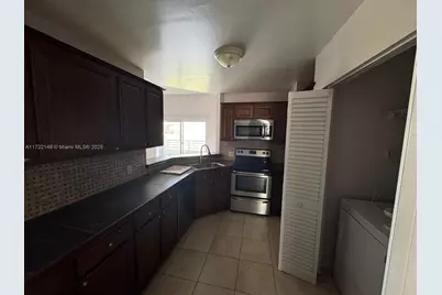 3437 NW 44th St #208, Oakland Park, FL 33309 - Photo 6