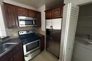 3437 NW 44th St, Oakland Park, FL 33309 - Photo 8