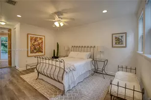 2200 Lincoln Ave, Miami, FL 33133 - Photo 12