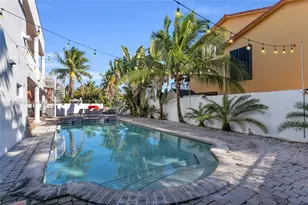 8135 NW 164th Terrace, Miami Lakes, FL 33016 - Photo 34