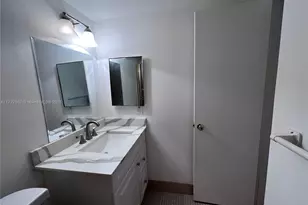 7400 NW 4th Pl, Margate, FL 33063 - Photo 12