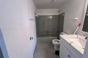 7400 NW 4th Pl, Margate, FL 33063 - Photo 16