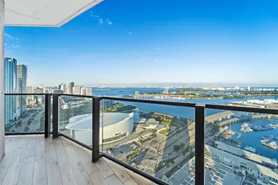 398 NE 5th St #3209, Miami, FL 33132 - Photo 8
