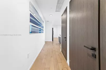 398 NE 5th St #3209, Miami, FL 33132 - Photo 10