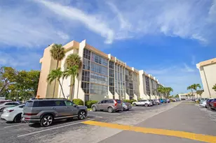 601 Three Islands Boulevard, Hallandale Beach, FL 33009 - Photo 44