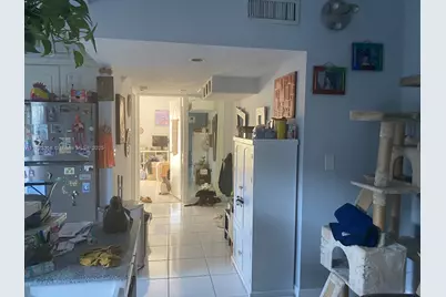 1960 Marseille Dr #204, Miami Beach, FL 33141 - Photo 2