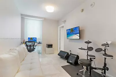 17001 Collins Ave #4101, Sunny Isles Beach, FL 33160 - Photo 14