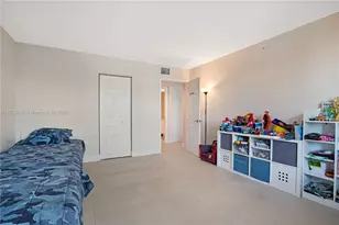 1155 Brickell Bay Dr, Miami, FL 33131 - Photo 36
