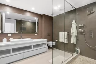 1425 Brickell Ave, Miami, FL 33131 - Photo 46
