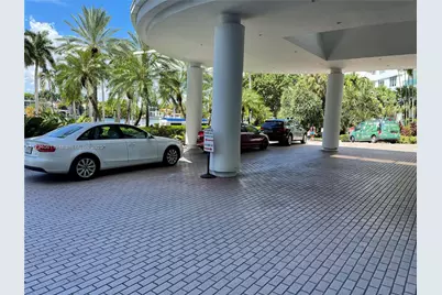 5151 Collins Ave #1722, Miami Beach, FL 33140 - Photo 8