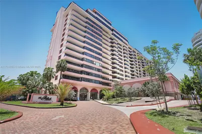 5225 Collins Ave #501, Miami Beach, FL 33140 - Photo 40