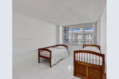 18071 Biscayne Blvd #1701, Aventura, FL 33160 - Photo 26