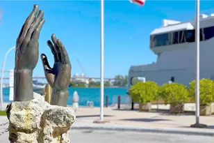 335 S Biscayne Blvd, Miami, FL 33131 - Photo 22