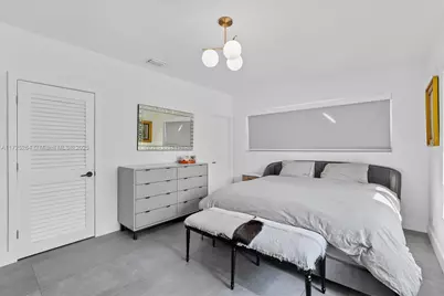 2104 NE 124th St, North Miami, FL 33181 - Photo 12