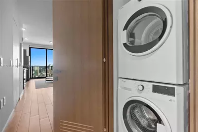 398 NE 5th St #3207, Miami, FL 33132 - Photo 36