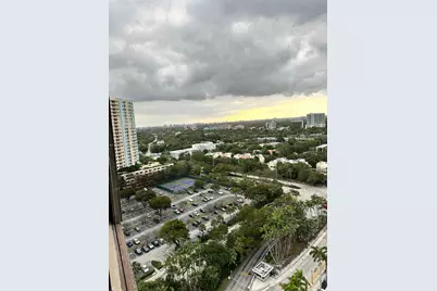 2333 Brickell Ave #2116, Miami, FL 33129 - Photo 20