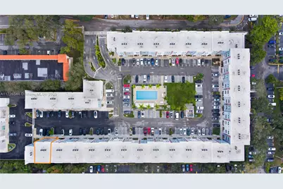 2555 NE 193rd St #2102, Miami, FL 33180 - Photo 4