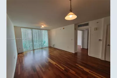 31 SE 5th St #2409, Miami, FL 33131 - Photo 2