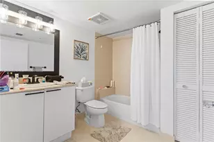 16699 Collins Ave, Sunny Isles Beach, FL 33160 - Photo 28