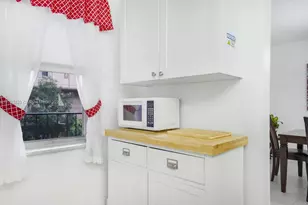 2841 Somerset Dr, Lauderdale Lakes, FL 33311 - Photo 16