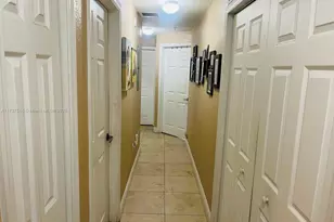 10902 NW 83rd St, Doral, FL 33178 - Photo 24