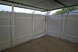 1019 NW 7th Pl, Cape Coral, FL 33993 - Photo 10