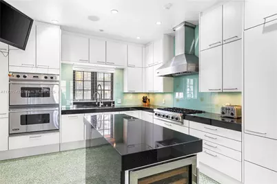 1181 S Alhambra Cir, Coral Gables, FL 33146 - Photo 26