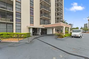 20301 W Country Club Dr, Aventura, FL 33180 - Photo 6