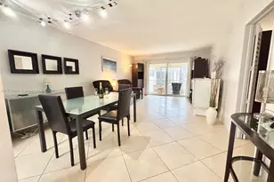 2600 Diana Dr, Hallandale Beach, FL 33009 - Photo 8