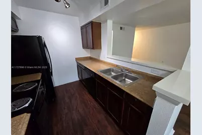 2622 NW 33rd St #2011, Oakland Park, FL 33309 - Photo 12
