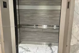 19201 Collins Ave, Sunny Isles Beach, FL 33160 - Photo 36