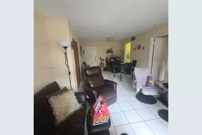 4803 NW 7th St #103-14, Miami, FL 33126 - Photo 4