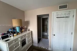 250 180th Dr, Sunny Isles Beach, FL 33160 - Photo 16