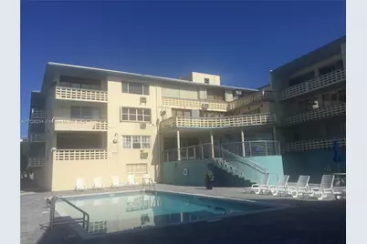 6484 Indian Creek Dr #310, Miami Beach, FL 33141 - Photo 10
