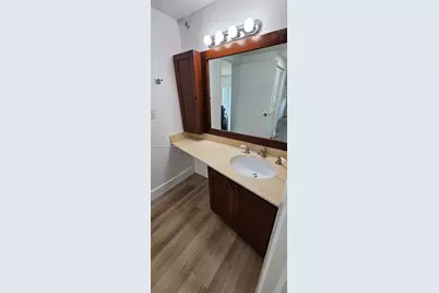 500 Bayview Dr #1117, Sunny Isles Beach, FL 33160 - Photo 6