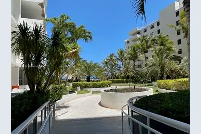 100 Lincoln Rd #616, Miami Beach, FL 33139 - Photo 28